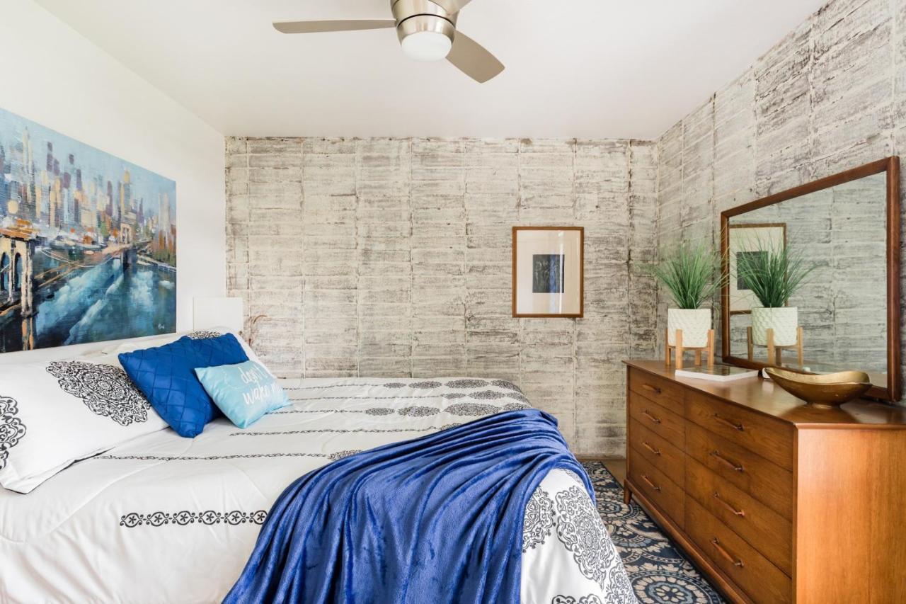 The Claremont #1 Apartment Финикс Екстериор снимка
